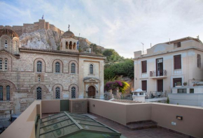 Отель Tripodon Plaka | In the shade of Acropolis  Афины